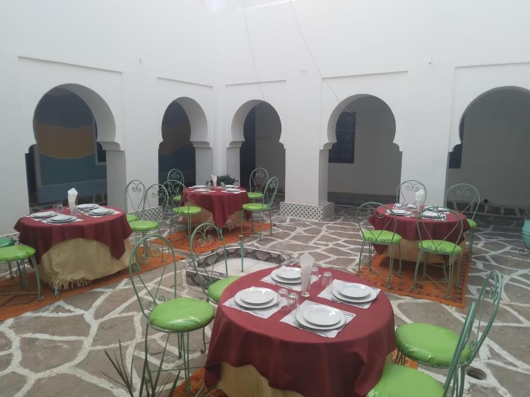 Riad Amodou Тингир Экстерьер фото